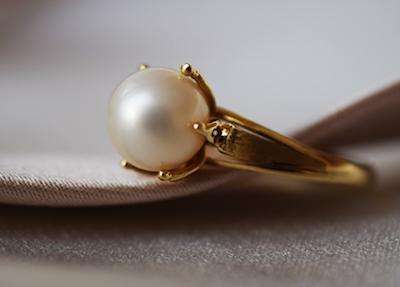 Pearls are soft enough enabling you to work them with steel pearl drills or diamond ball burrs and glued into settings with jewellery adhesives.